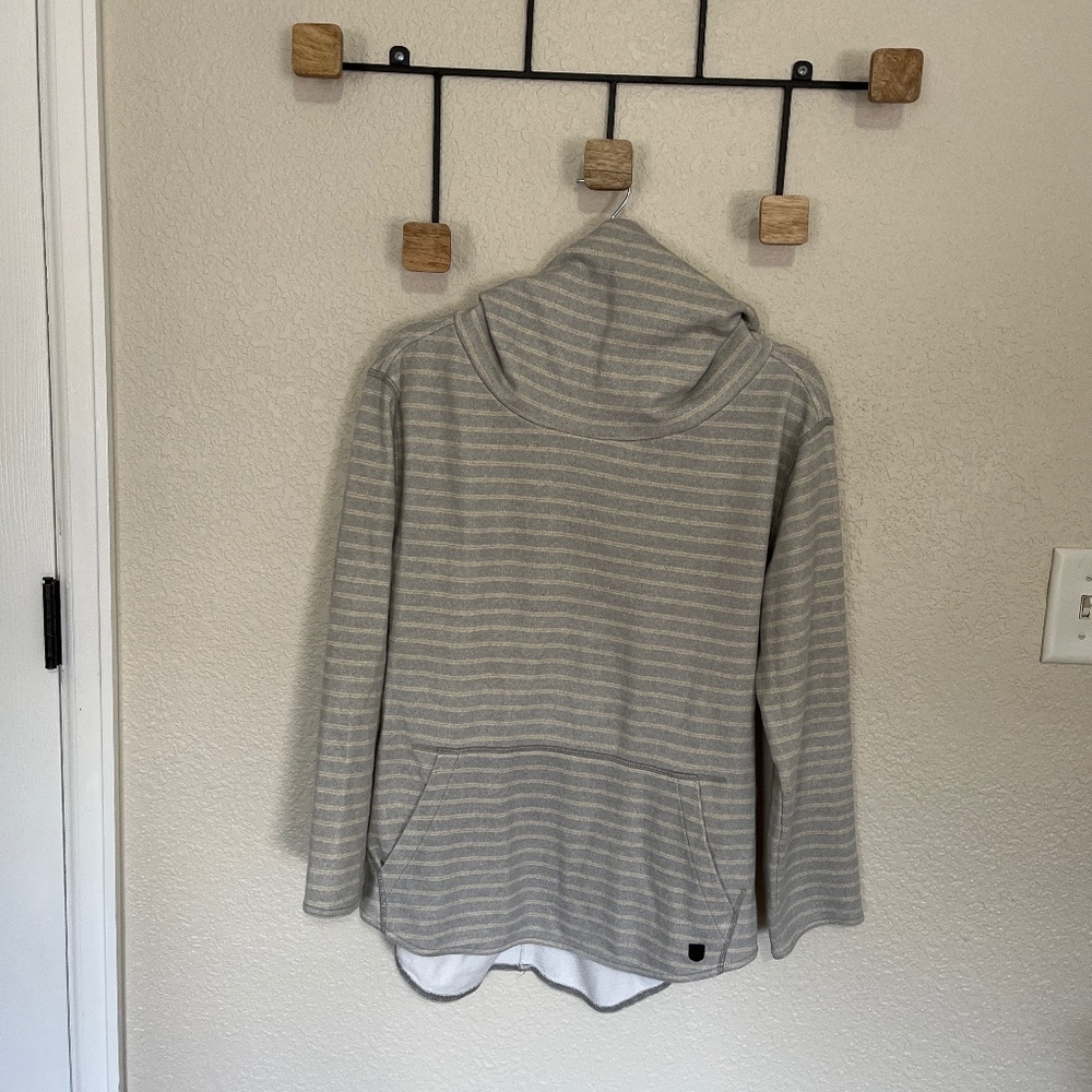 Burton dry ride sweatshirt